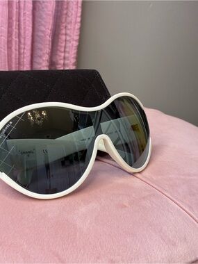 CHANEL White Oversized Shield Sunglasses